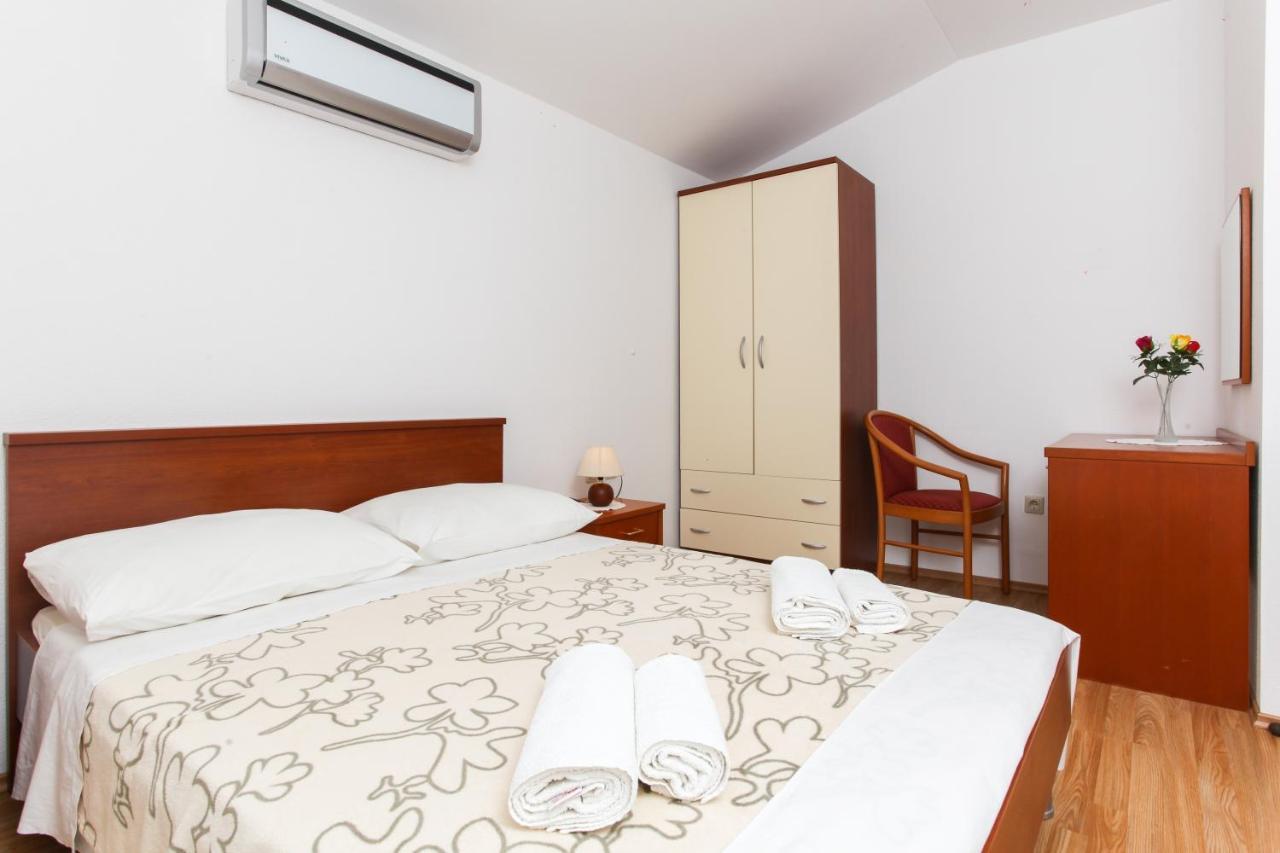 Apartments Ana Lopud ภายนอก รูปภาพ